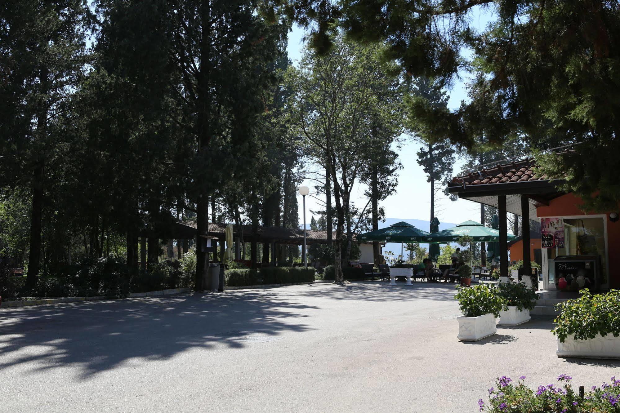 Višići Hotel Park מראה חיצוני תמונה