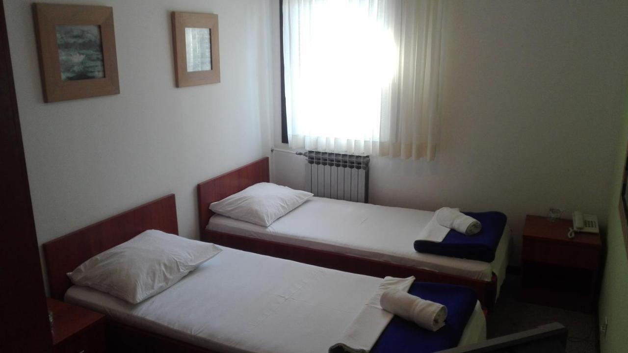 Višići Hotel Park מראה חיצוני תמונה