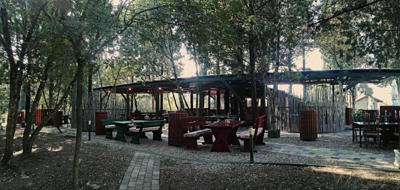 Višići Hotel Park מראה חיצוני תמונה